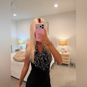 White House, Black market Black and White Animal Print sleeveless top XXS